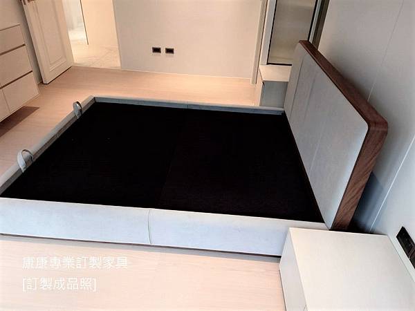 Ermes款型床架-20.jpg Ermes款型床架-20.jpg
