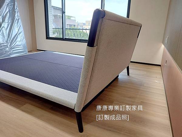 Gaudi床架-21.jpg Gaudi床架-21.jpg