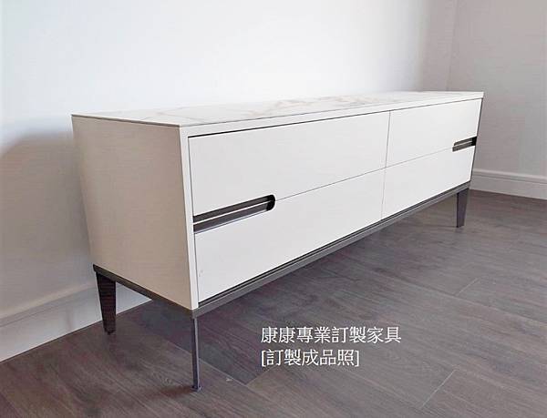 Mondrian斗櫃L160-1.jpg Mondrian斗櫃L160-1.jpg