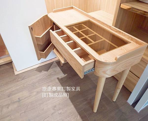 化妝桌W110D40-4.jpg 化妝桌W110D40-4.jpg