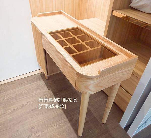 化妝桌W110D40-3.jpg 化妝桌W110D40-3.jpg