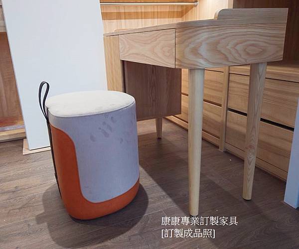 化妝椅NA1-1.jpg 化妝椅NA1-1.jpg