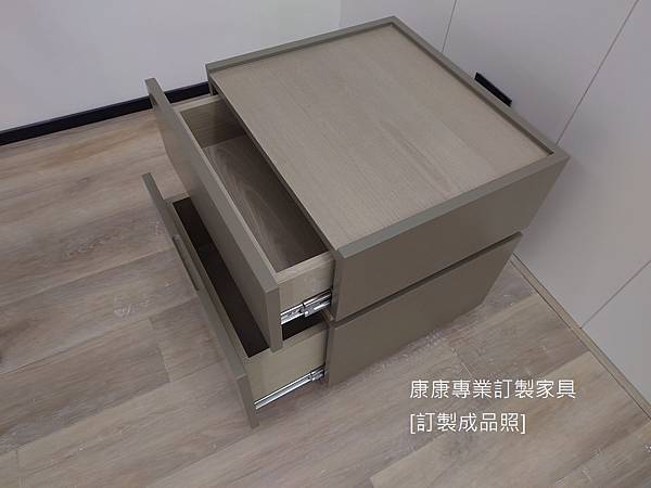 WAFER床頭櫃W50-3.jpg WAFER床頭櫃W50-3.jpg
