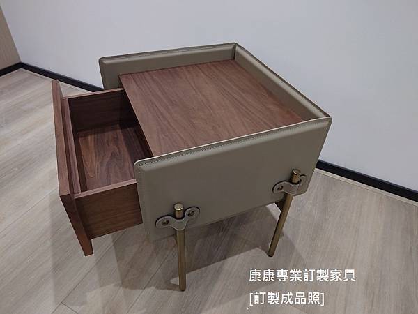 V247床頭櫃W55-3.jpg V247床頭櫃W55-3.jpg