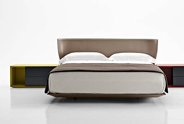 B%26;B Italia bed-ALYS-2.jpg B%26;B Italia bed-ALYS-2.jpg