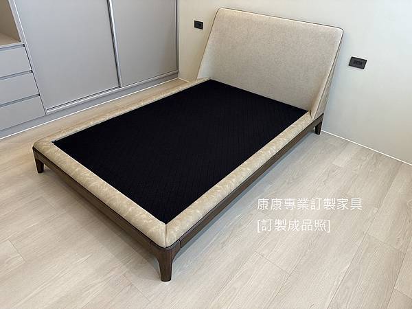 Kelly單人床架-2.jpg Kelly單人床架-2.jpg