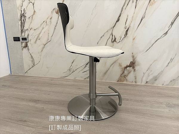 Montera款型吧檯椅_18.jpg Montera款型吧檯椅_18.jpg