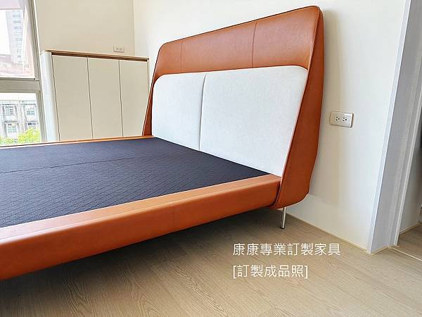 Coupe款型床架-57.jpg Coupe款型床架-57.jpg