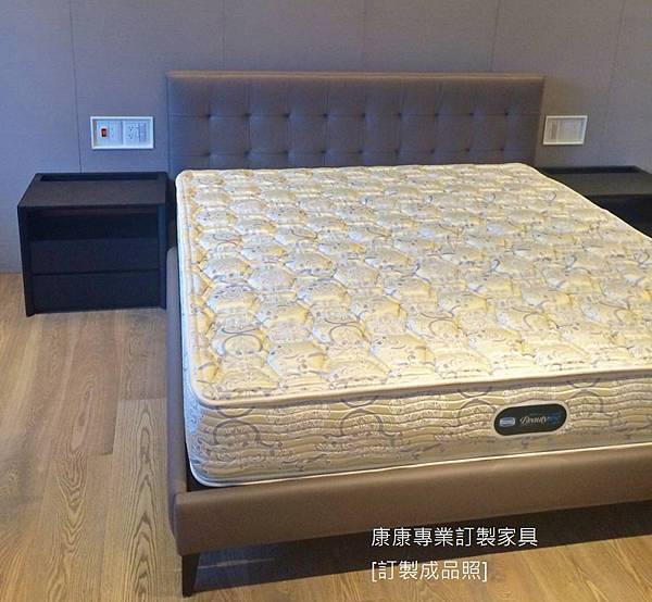 Second bedroom床架-1.jpg Second bedroom床架-1.jpg