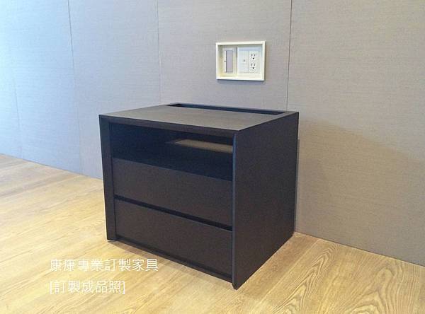 Second bedroom床頭櫃-1.jpg Second bedroom床頭櫃-1.jpg
