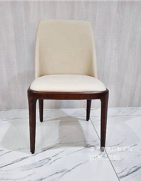 13 DingingRoom餐椅.jpg 13 DingingRoom餐椅.jpg