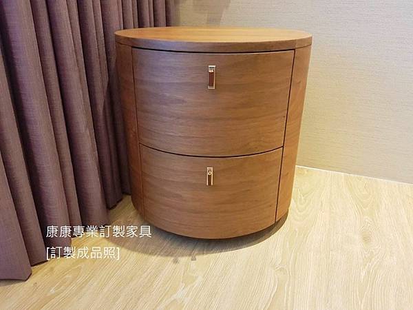 28 主臥床頭櫃.jpg 28 主臥床頭櫃.jpg