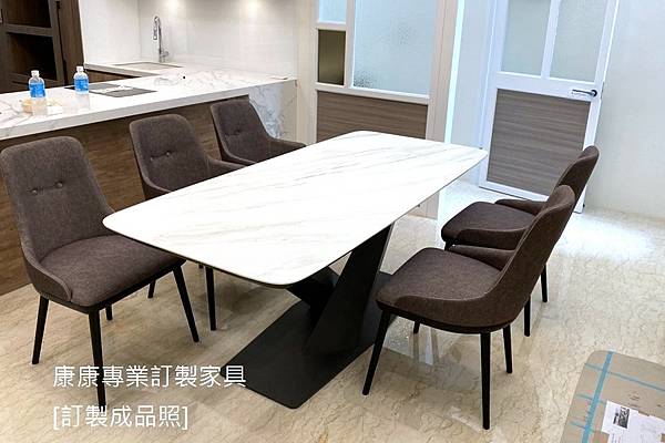 Stratos款型餐桌L191D88-2.jpg Stratos款型餐桌L191D88-2.jpg