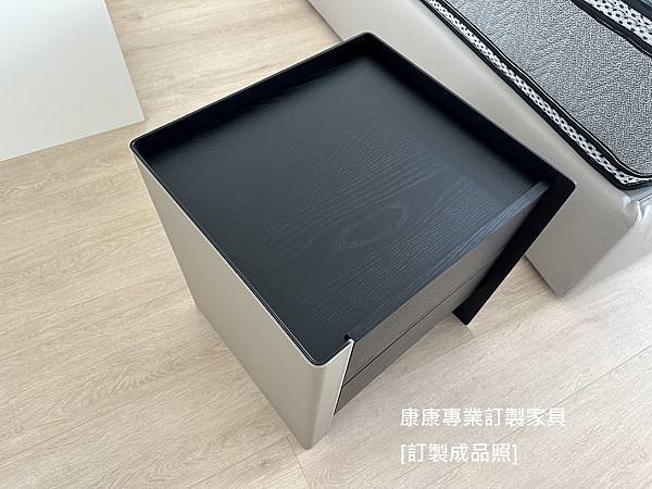 CHLOE床頭櫃W50-18.jpg CHLOE床頭櫃W50-18.jpg