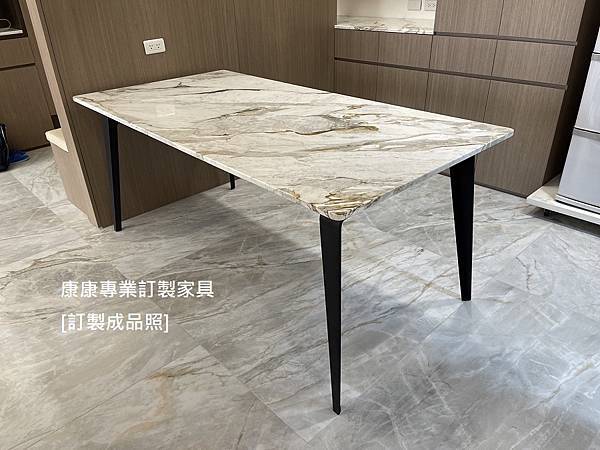 Odessa大理石餐桌L180D90-1.jpg Odessa大理石餐桌L180D90-1.jpg