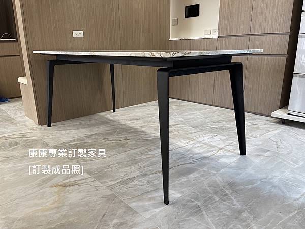 Odessa大理石餐桌L180D90-2.jpg Odessa大理石餐桌L180D90-2.jpg