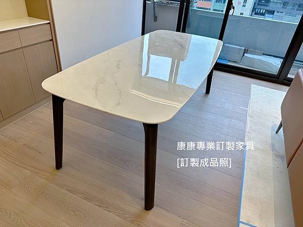 Nabucco大理石餐桌L220D100-1.jpg Nabucco大理石餐桌L220D100-1.jpg