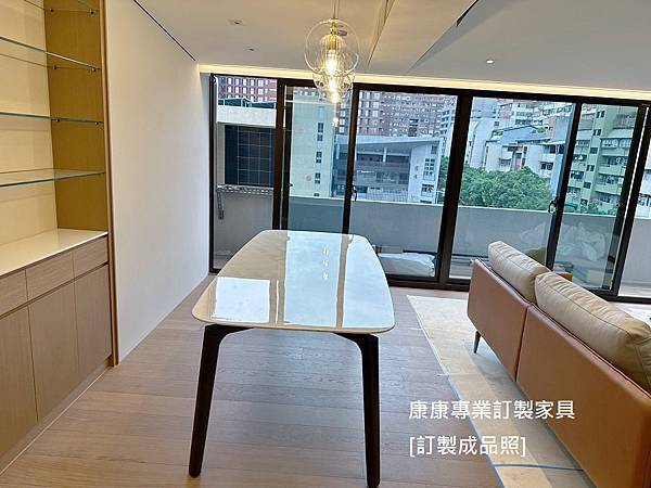 Nabucco大理石餐桌L220D100-6.jpg Nabucco大理石餐桌L220D100-6.jpg