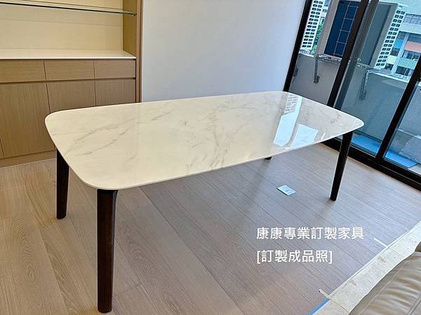 Nabucco大理石餐桌L220D100-5.jpg Nabucco大理石餐桌L220D100-5.jpg