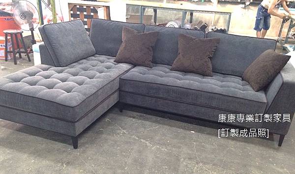 Lucrezia款型布沙發-1.jpg Lucrezia款型布沙發-1.jpg