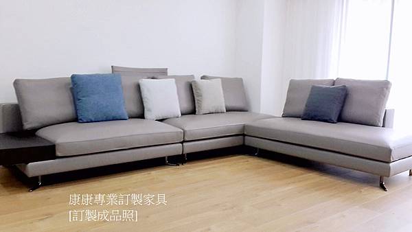 White沙發W330L273-2.jpg White沙發W330L273-2.jpg