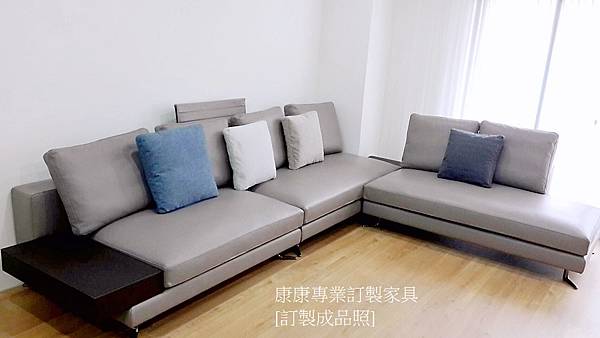 White沙發W330L273-4.jpg White沙發W330L273-4.jpg