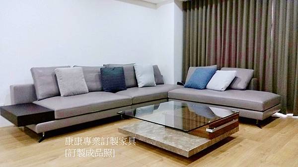 White沙發W330L273-1.jpg White沙發W330L273-1.jpg