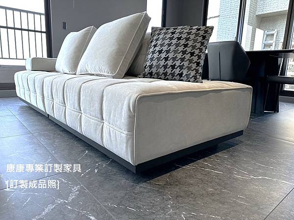 Lawrence Clan沙發W250-7.jpg Lawrence Clan沙發W250-7.jpg