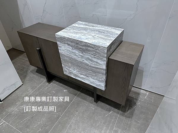Soria端景櫃L140D40H75-3.jpg Soria端景櫃L140D40H75-3.jpg