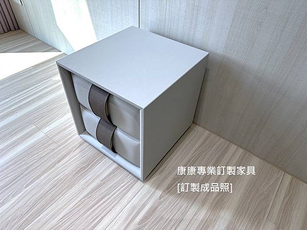 OBI床頭櫃W42D44H45-2.jpg OBI床頭櫃W42D44H45-2.jpg