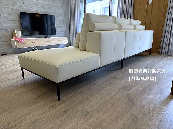 Michel Effe沙發W332-3.jpg Michel Effe沙發W332-3.jpg