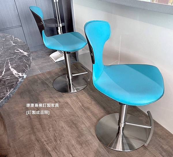 Montera升降吧台椅-6.jpg Montera升降吧台椅-6.jpg