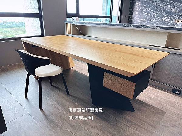 Nasdaq書桌L240D100-1.jpg Nasdaq書桌L240D100-1.jpg