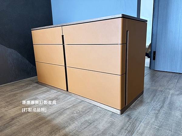 Fidelio邊櫃L120D50H70-1.jpg Fidelio邊櫃L120D50H70-1.jpg