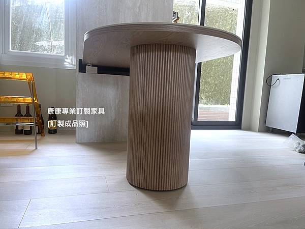 羅馬柱伸縮餐桌L200D80-2.jpg 羅馬柱伸縮餐桌L200D80-2.jpg