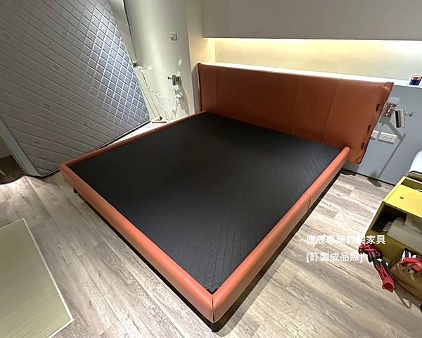 Cuff床架-1.jpg Cuff床架-1.jpg