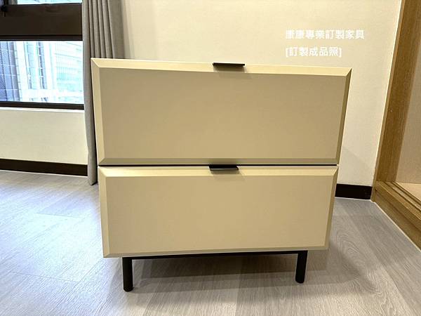 Morrison床頭櫃W60D50H60-1.jpg Morrison床頭櫃W60D50H60-1.jpg