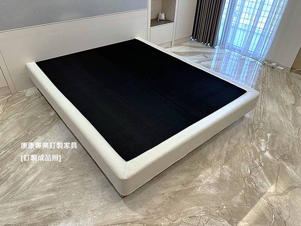Tatlin床底-3.jpg Tatlin床底-3.jpg