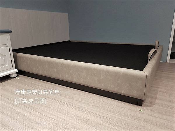 床底Gentleman_1.jpg 床底Gentleman_1.jpg