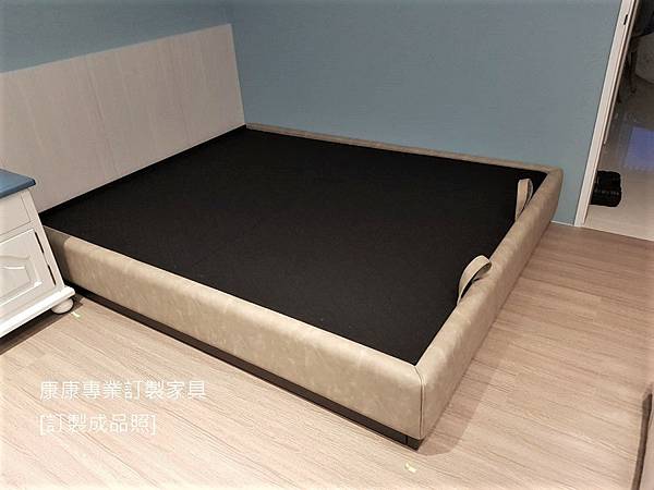 床底Gentleman_2.jpg 床底Gentleman_2.jpg