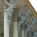 雕樑畫棟的皇宮