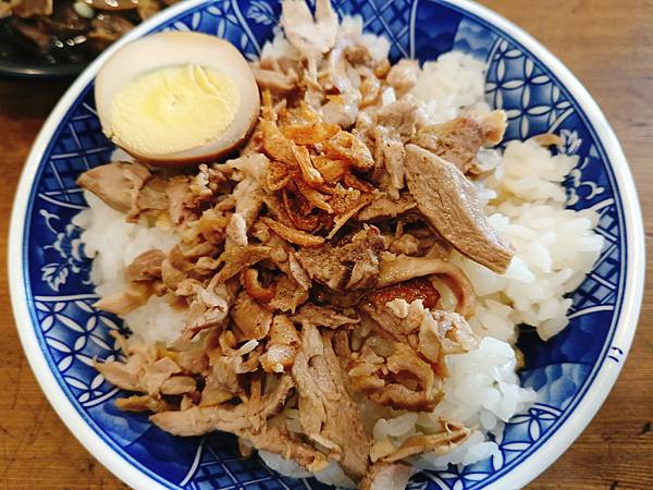 【嘉義民雄美食】在民雄迅速崛起的隱藏版煙燻風味美食-蔡記原味