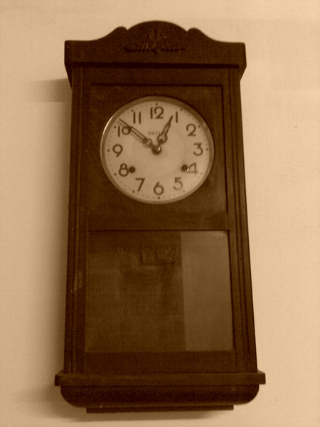 clock03.jpg