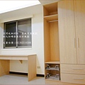 14臥室衣櫃設計及書桌規劃配置