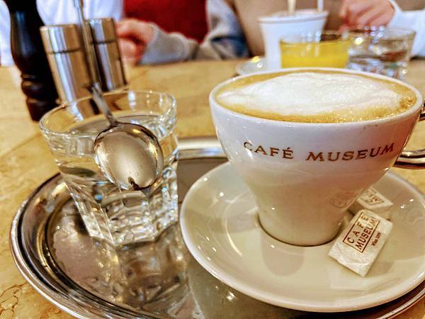 cafe museum cafe museum