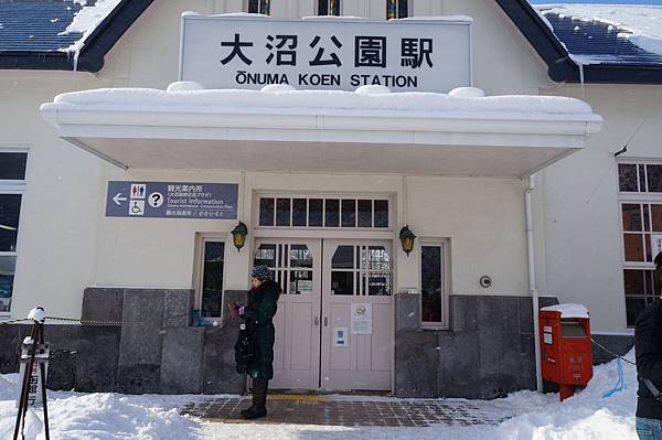 冬天日本北海道函館聖誕假期雪景-函館車站 北斗號列車(函館-大沼)  大沼公園駅