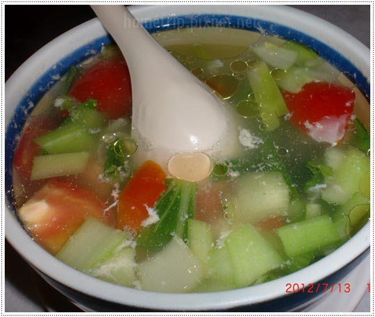 蕃茄青菜豆腐湯 蕃茄青菜豆腐湯