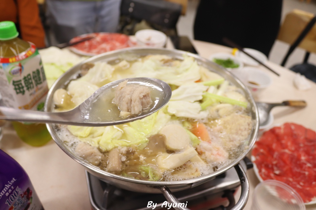 台南旅遊景點》梅嶺賞梅採果趣－文川梅子雞風味餐－玉井白色教堂－龜丹 