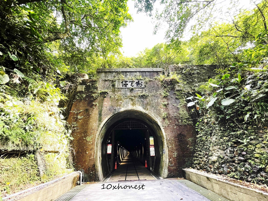 騎單車比開冷氣還涼！新北夏日親子景點最推薦｜一秒跨越新北、宜蘭邊界，還能環繞北海岸享受台版海岸村恰恰恰美景！｜舊草嶺隧道｜2022東北角福隆生活節山海騎跡