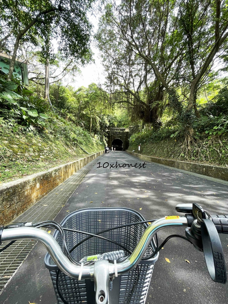 騎單車比開冷氣還涼！新北夏日親子景點最推薦｜一秒跨越新北、宜蘭邊界，還能環繞北海岸享受台版海岸村恰恰恰美景！｜舊草嶺隧道｜2022東北角福隆生活節山海騎跡